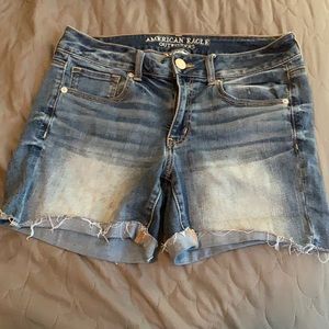 American eagle medium wash midi shorts